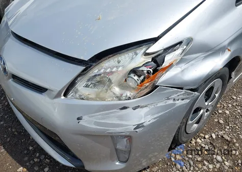 2014 Toyota Prius Two z USA, uszkodzony, nr VIN JTDKN3DU2E0369975